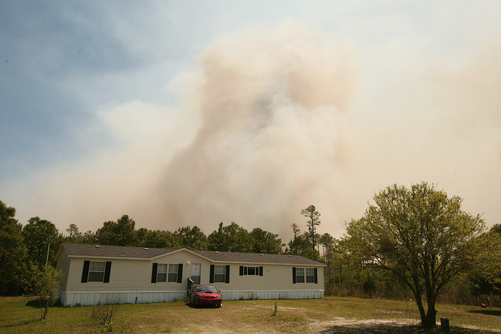 Fast-Moving Wildfire Threatens Coastal Tourist Towns In South Carolina